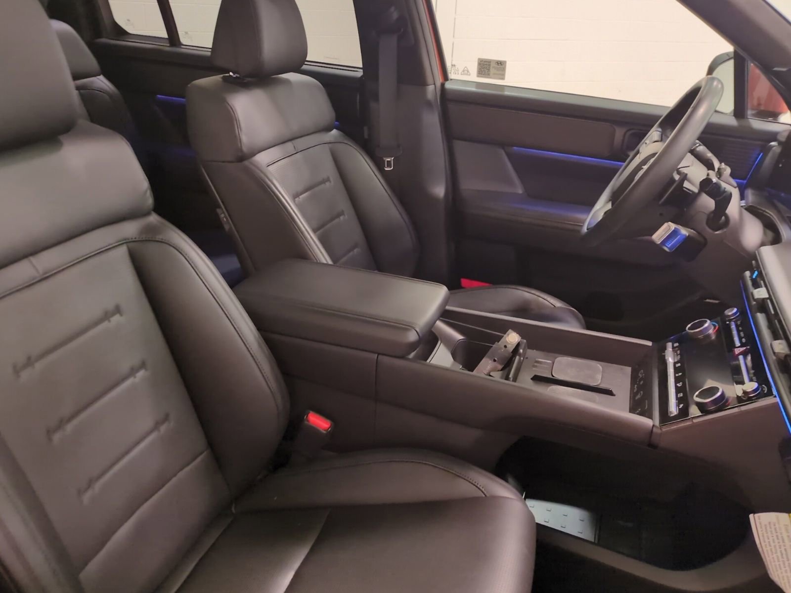 Used 2024 Hyundai Santa Fe Calligraphy image 11