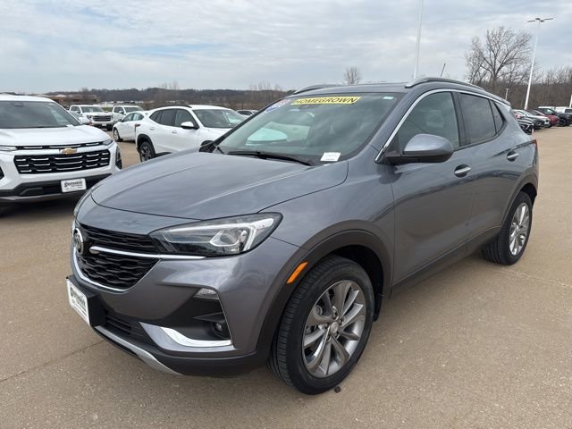 Used 2022 Buick Encore GX Essence w/ Experience Buick Package image 7