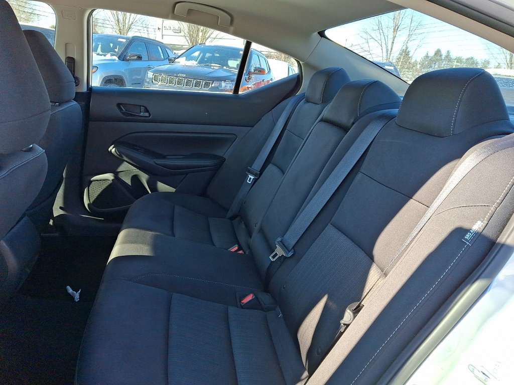 Used 2024 Nissan Altima 2.5 SV image 20