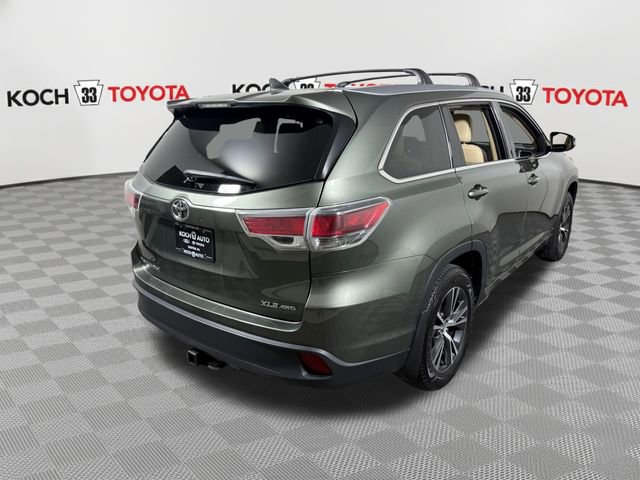 Used 2016 Toyota Highlander XLE AWD/4WD image 8
