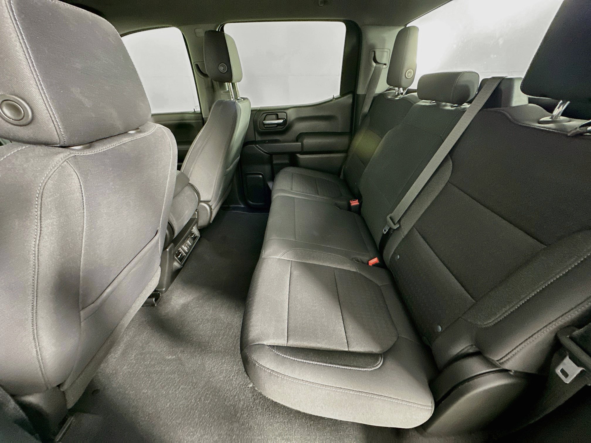 Used 2021 Chevrolet Silverado 1500 LT RWD image 27
