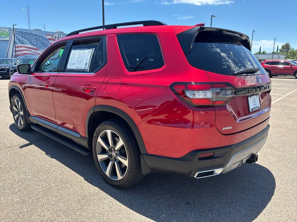 Certified 2024 Honda Pilot Elite image 3
