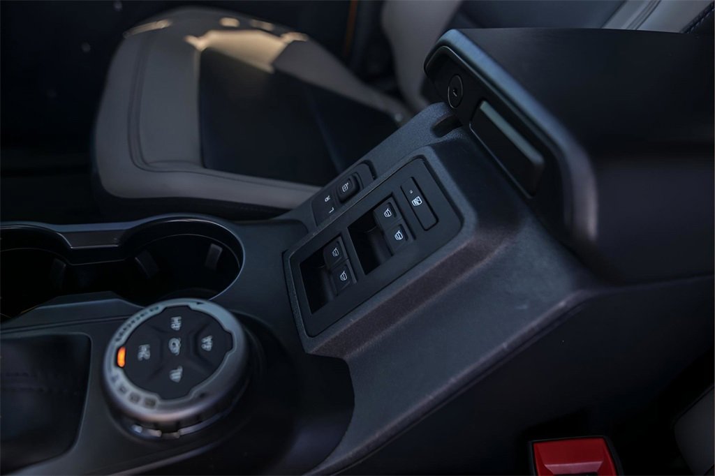 Used 2022 Ford Bronco Wildtrak image 22