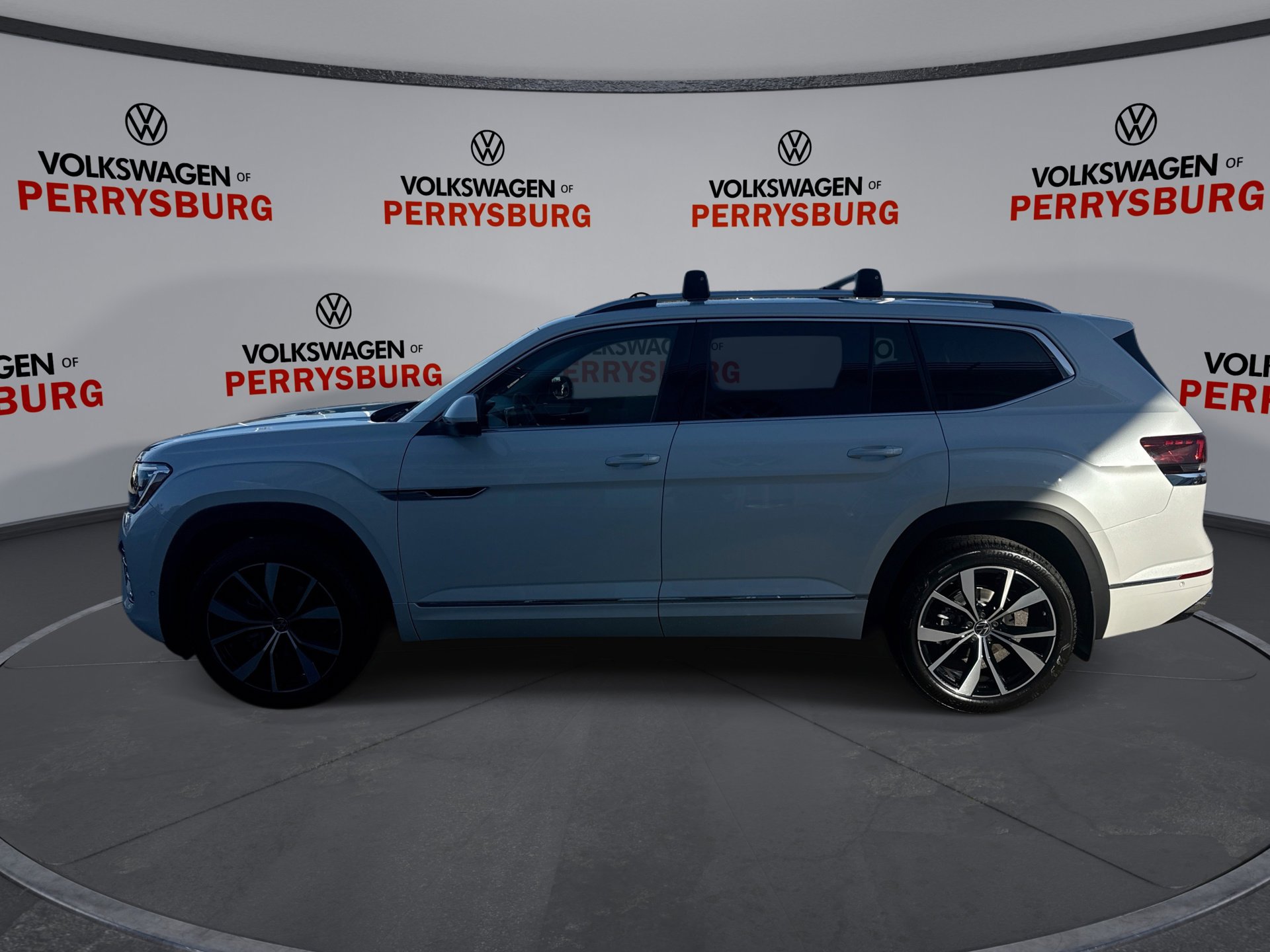 New 2026 Volkswagen Atlas SEL Premium R-Line image 5