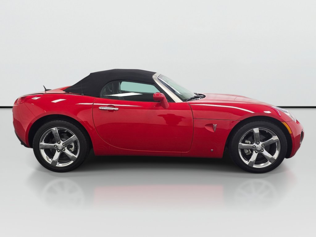 Used 2009 Pontiac Solstice GXP w/ Club Sport Package RWD image 20