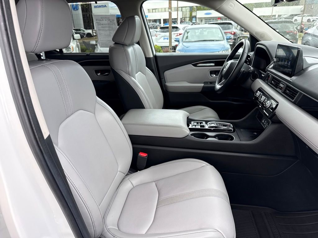Used 2025 Honda Pilot EX-L image 21