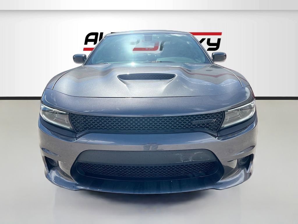 Used 2022 Dodge Charger R/T w/ Blacktop Package image 2