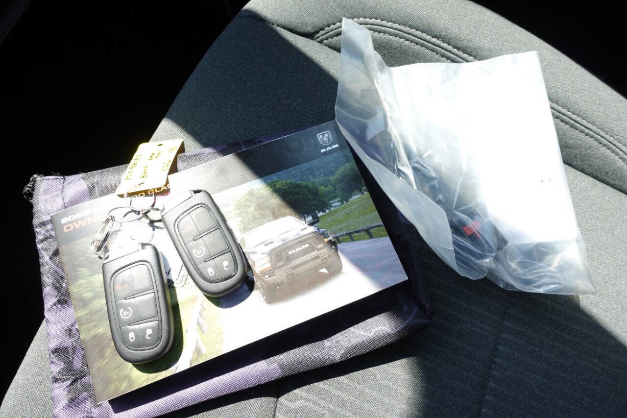 Used 2023 RAM 1500 Classic Warlock AWD/4WD image 42