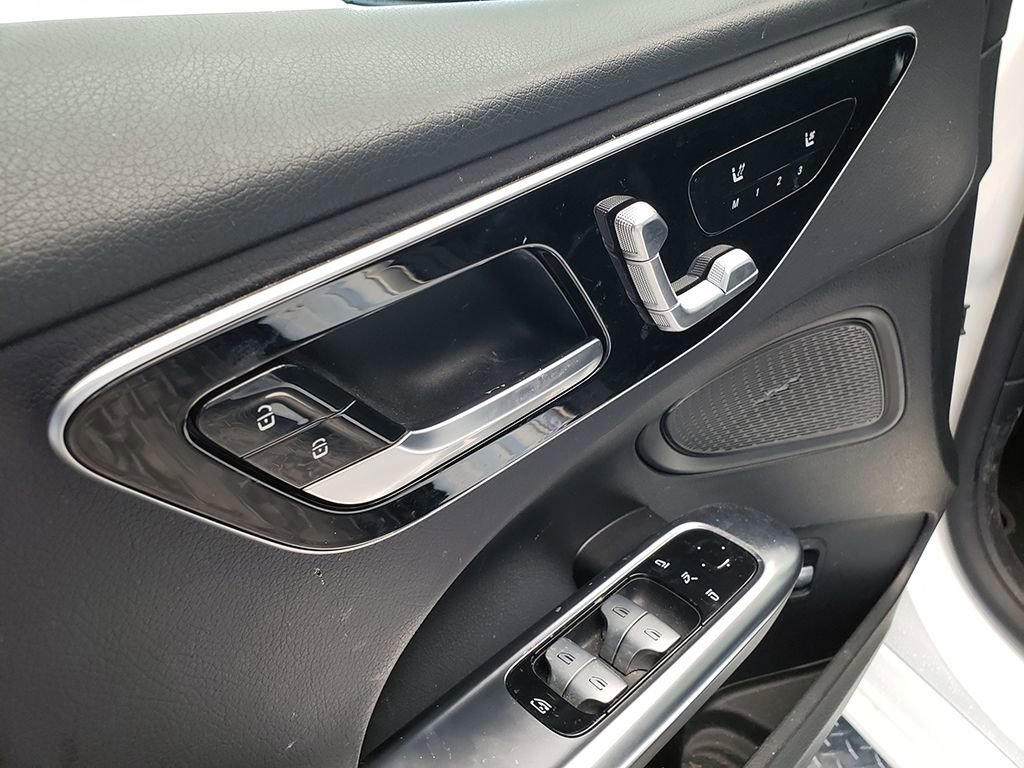 Certified 2022 Mercedes-Benz C 300 4MATIC Sedan image 10