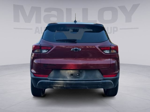 Certified 2025 Chevrolet TrailBlazer LS w/ LPO, Blackout Package AWD/4WD image 4