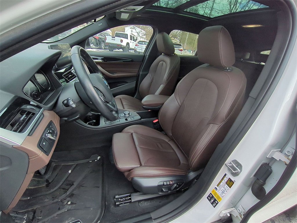 Used 2023 BMW X2 xDrive28i w/ Premium Package 2 image 9