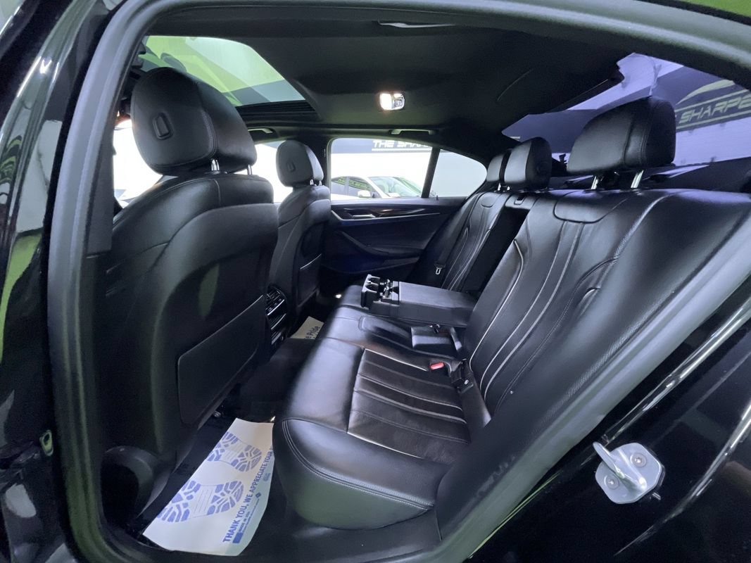 Used 2018 BMW 530e w/ Premium Package 2 RWD image 29