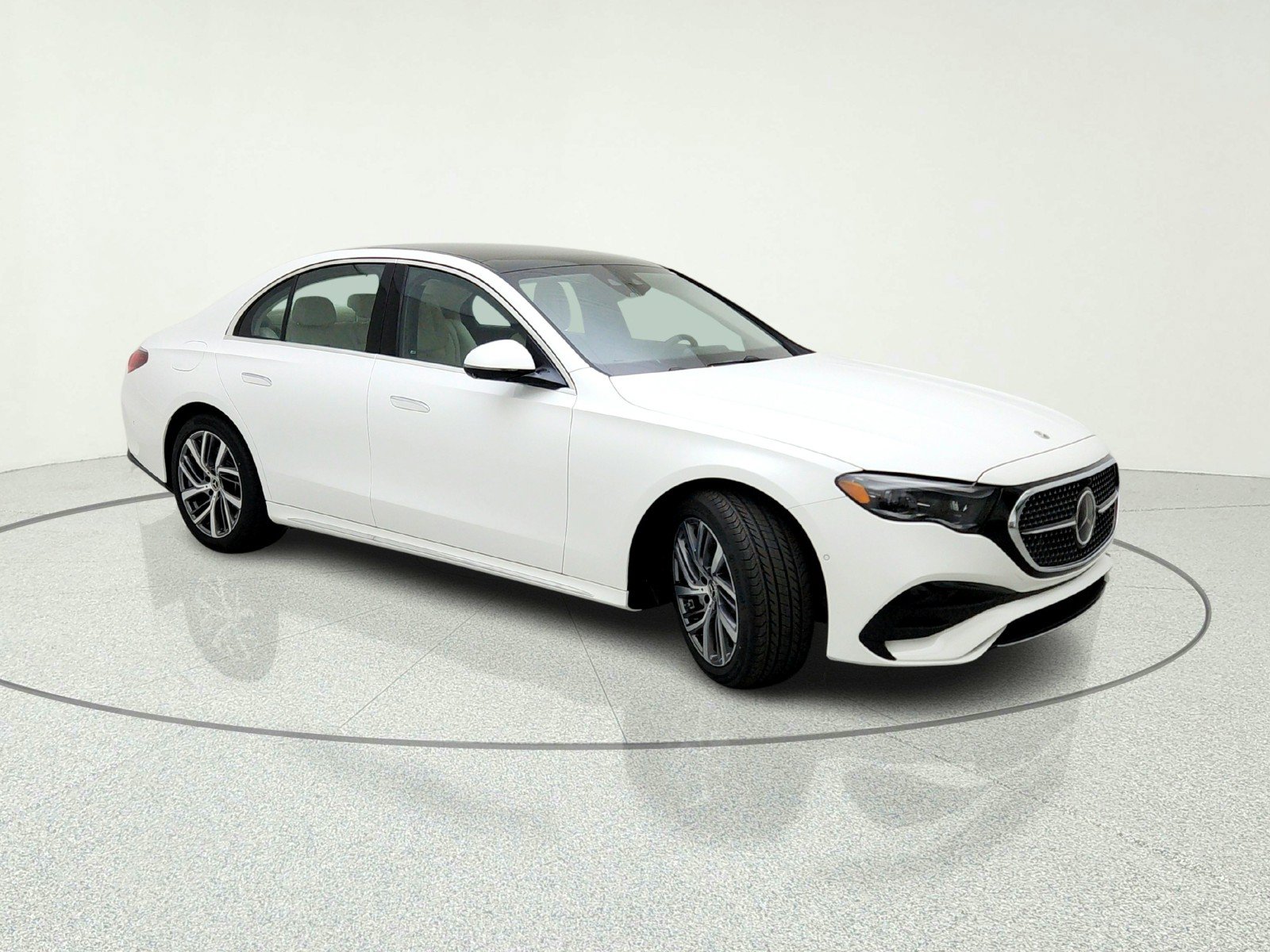 New 2026 Mercedes-Benz E 450 4MATIC Sedan image 5