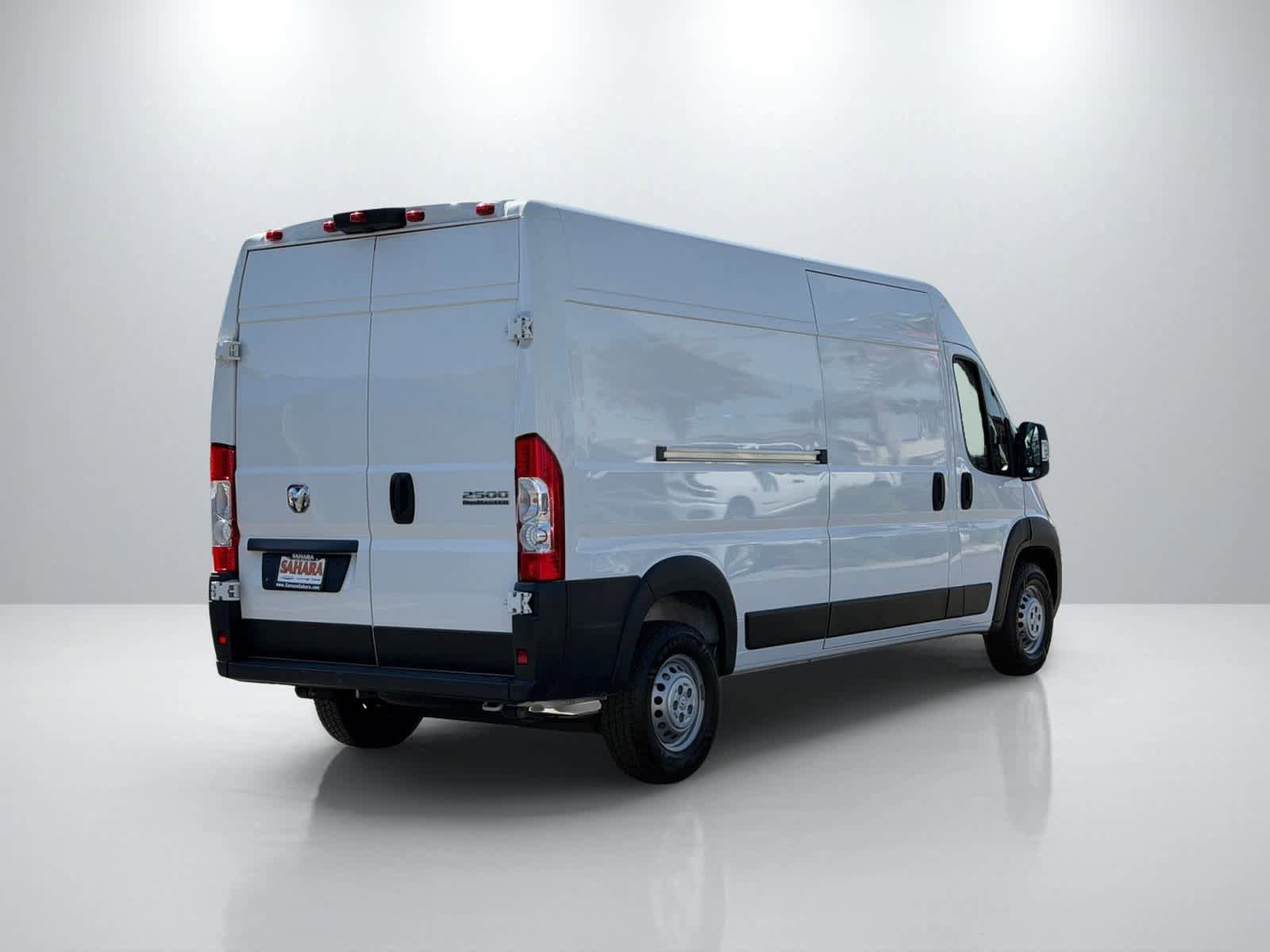 Used 2025 RAM ProMaster 2500 w/ Convenience Group FWD image 7