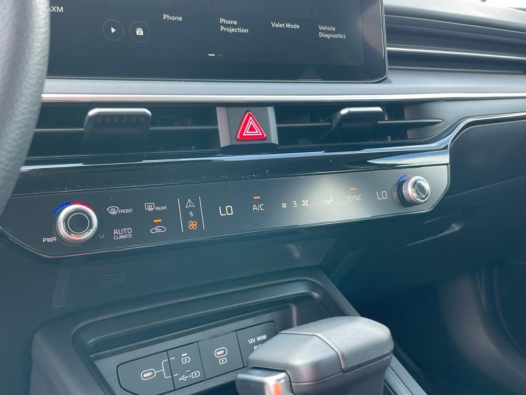 New 2026 Kia K5 LXS FWD image 17