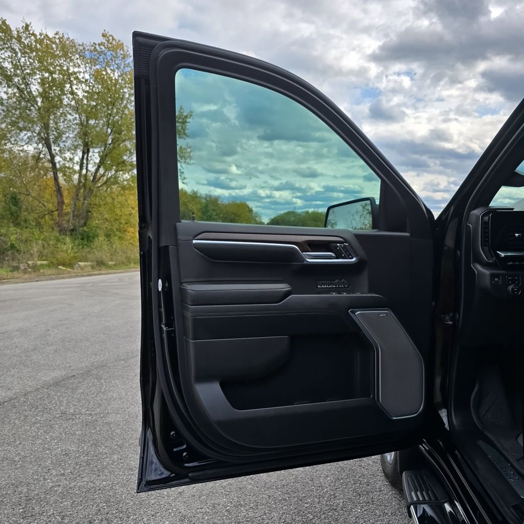 Used 2024 Chevrolet Silverado 1500 High Country w/ High Country Premium Package image 20