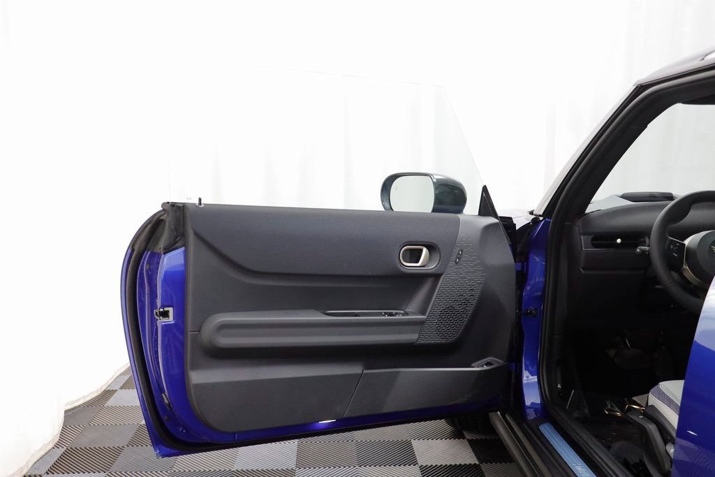 New 2026 MINI Cooper 2-Door Hardtop FWD image 5