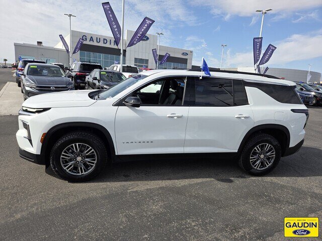 Used 2025 Chevrolet Traverse LT AWD/4WD image 4