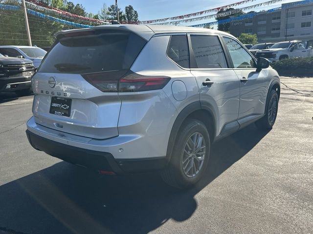 Used 2024 Nissan Rogue S FWD image 8
