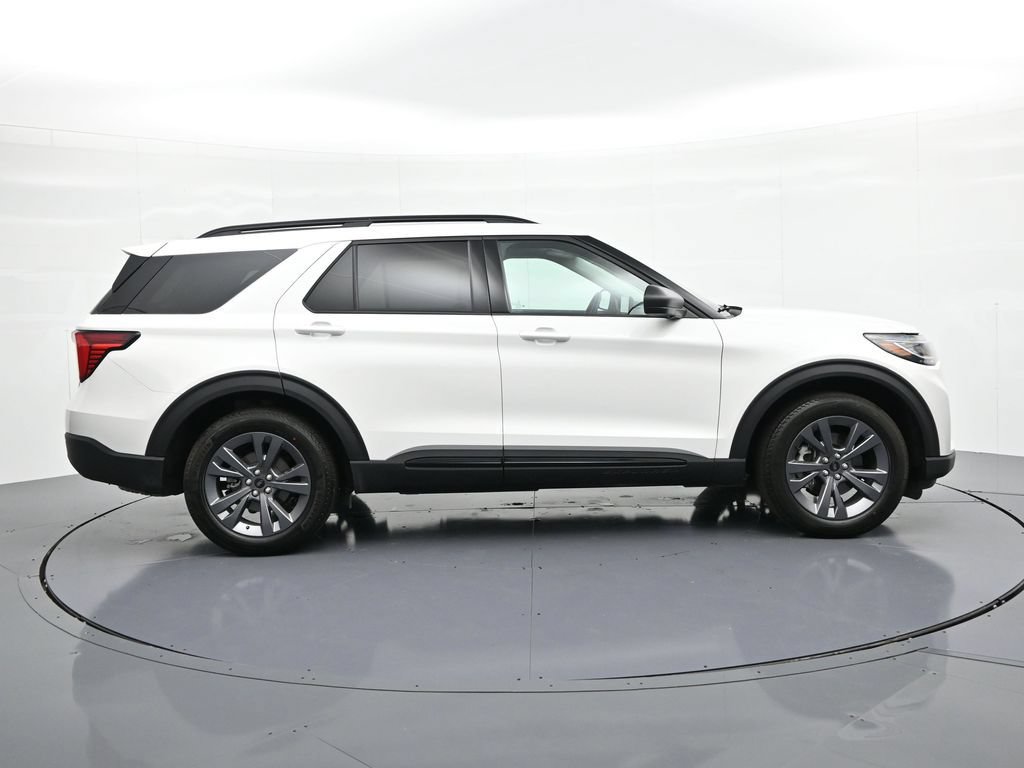 New 2026 Ford Explorer Active w/ Active Comfort Package AWD/4WD image 5
