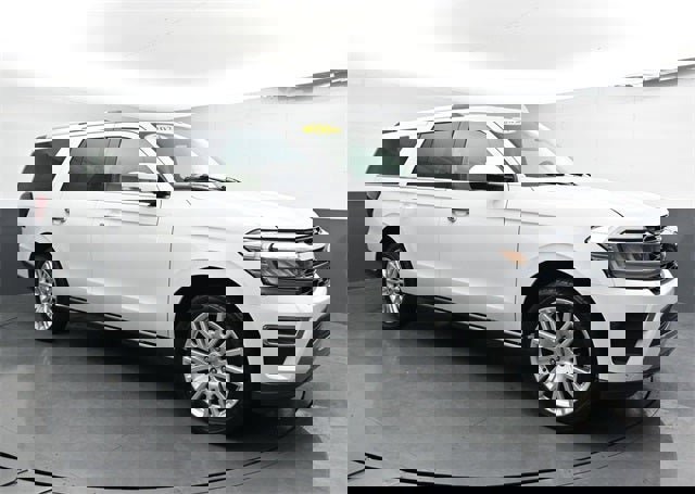 Used 2024 Ford Expedition Max Limited image 3