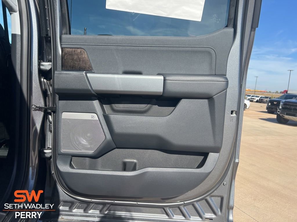 New 2026 Ford F250 Lariat w/ Black Appearance Package image 14