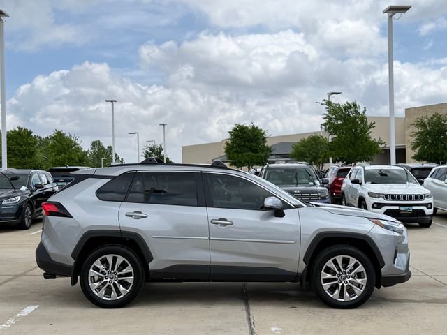 Used 2025 Toyota RAV4 XLE Premium image 6