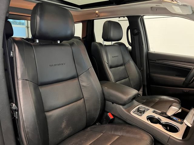 Used 2018 Jeep Grand Cherokee Summit w/ Platinum Series Group AWD/4WD image 15
