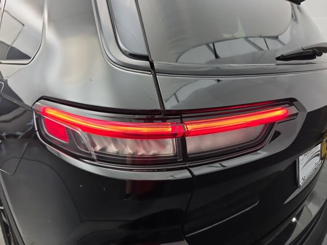 Used 2023 Jeep Grand Cherokee L Laredo image 18