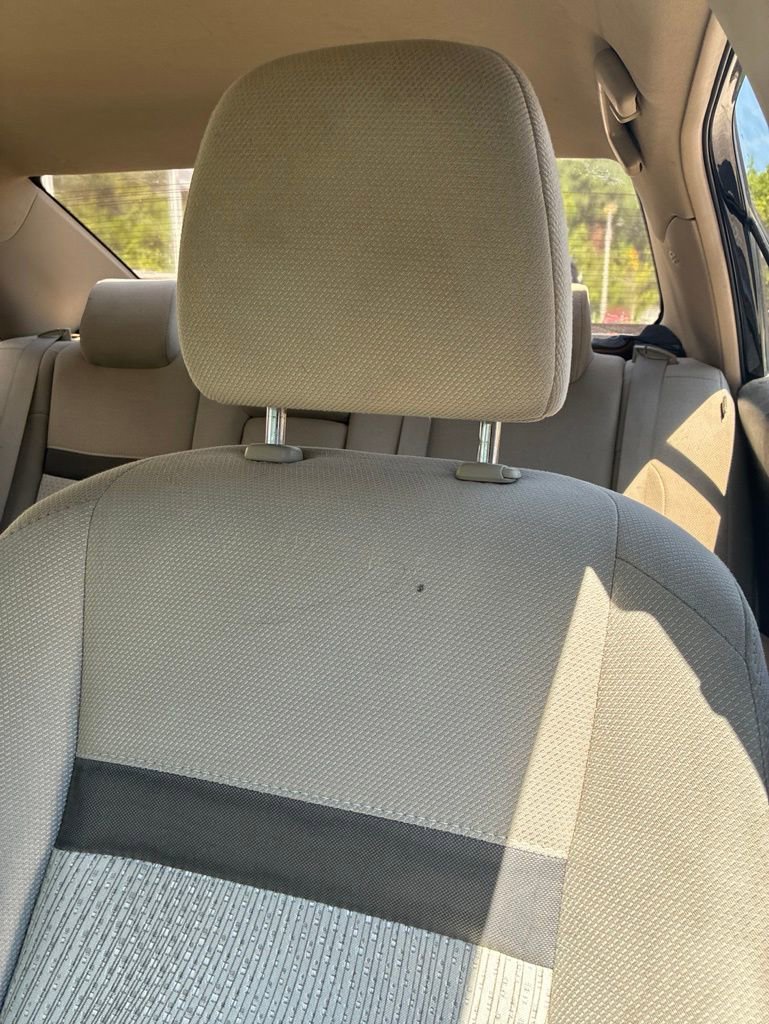 Used 2014 Toyota Camry LE FWD image 5