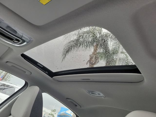 Used 2026 Hyundai Elantra Limited image 18