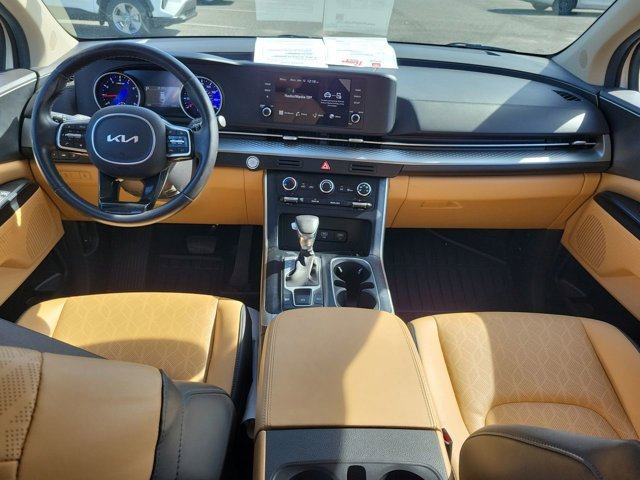 Used 2024 Kia Carnival LX image 21