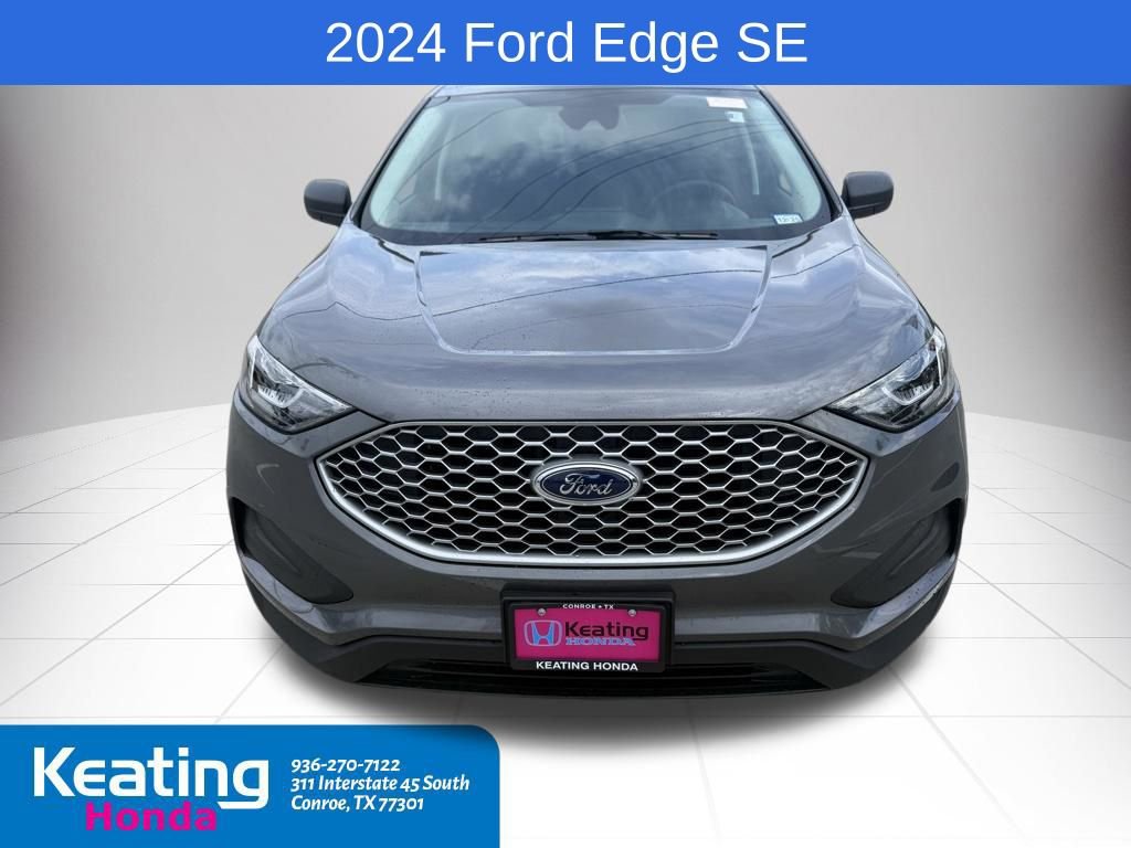 Used 2024 Ford Edge SE image 2