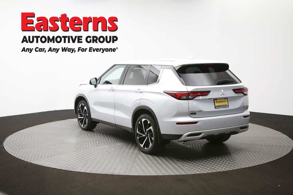 Used 2024 Mitsubishi Outlander SE image 64