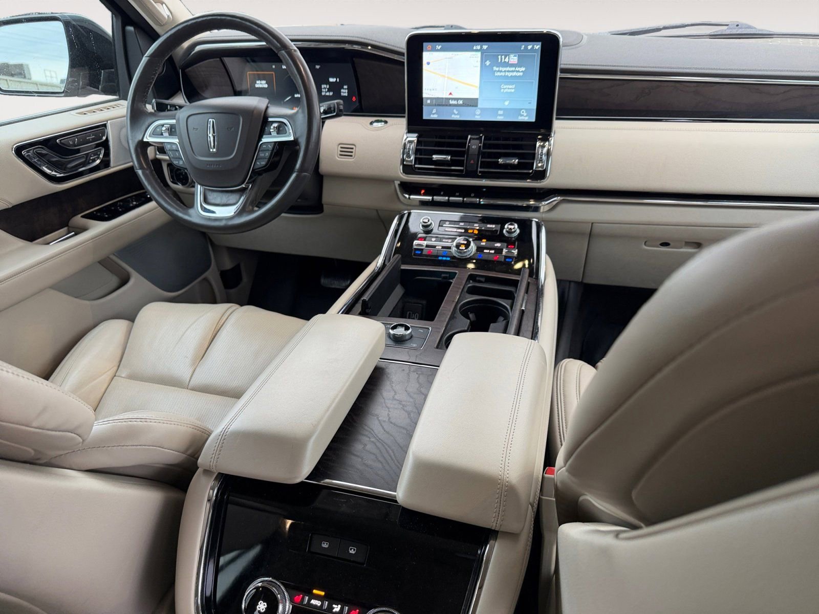 Used 2020 Lincoln Navigator Reserve w/ Luxury Package AWD/4WD image 10