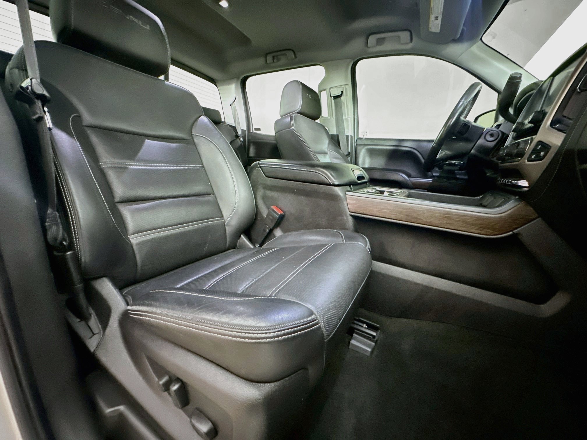 Used 2018 GMC Sierra 1500 Denali AWD/4WD image 29