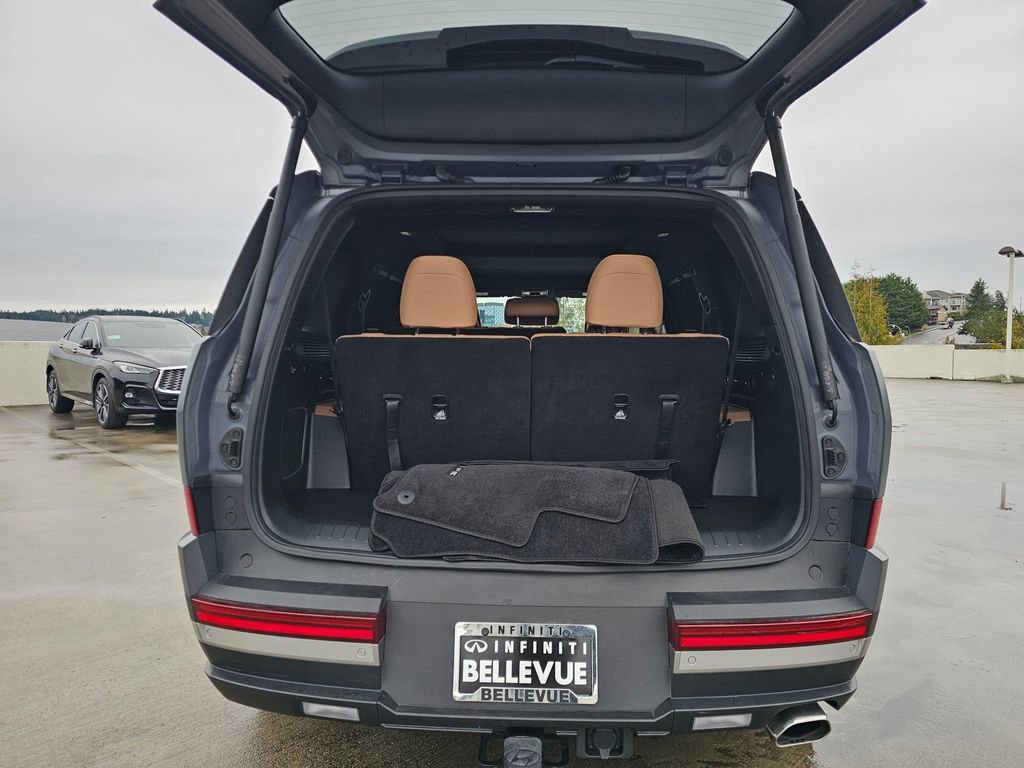 Used 2025 Hyundai Santa Fe Limited w/ Tow & Go Package image 17