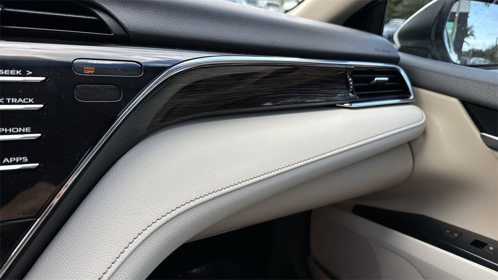 Used 2018 Toyota Camry LE image 56