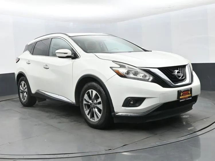 Used 2016 Nissan Murano SV w/ Premium Package image 2