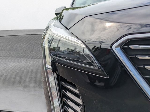 Used 2019 Cadillac XT4 Premium Luxury w/ Enhanced Visibility Package FWD image 10