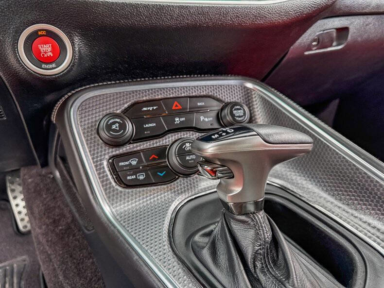 Used 2016 Dodge Challenger SRT Hellcat image 24