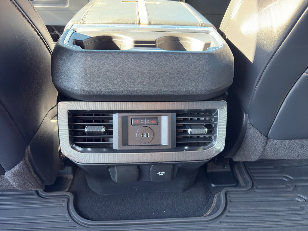 Used 2023 Ford F350 Platinum w/ FX4 Off-Road Package AWD/4WD image 25