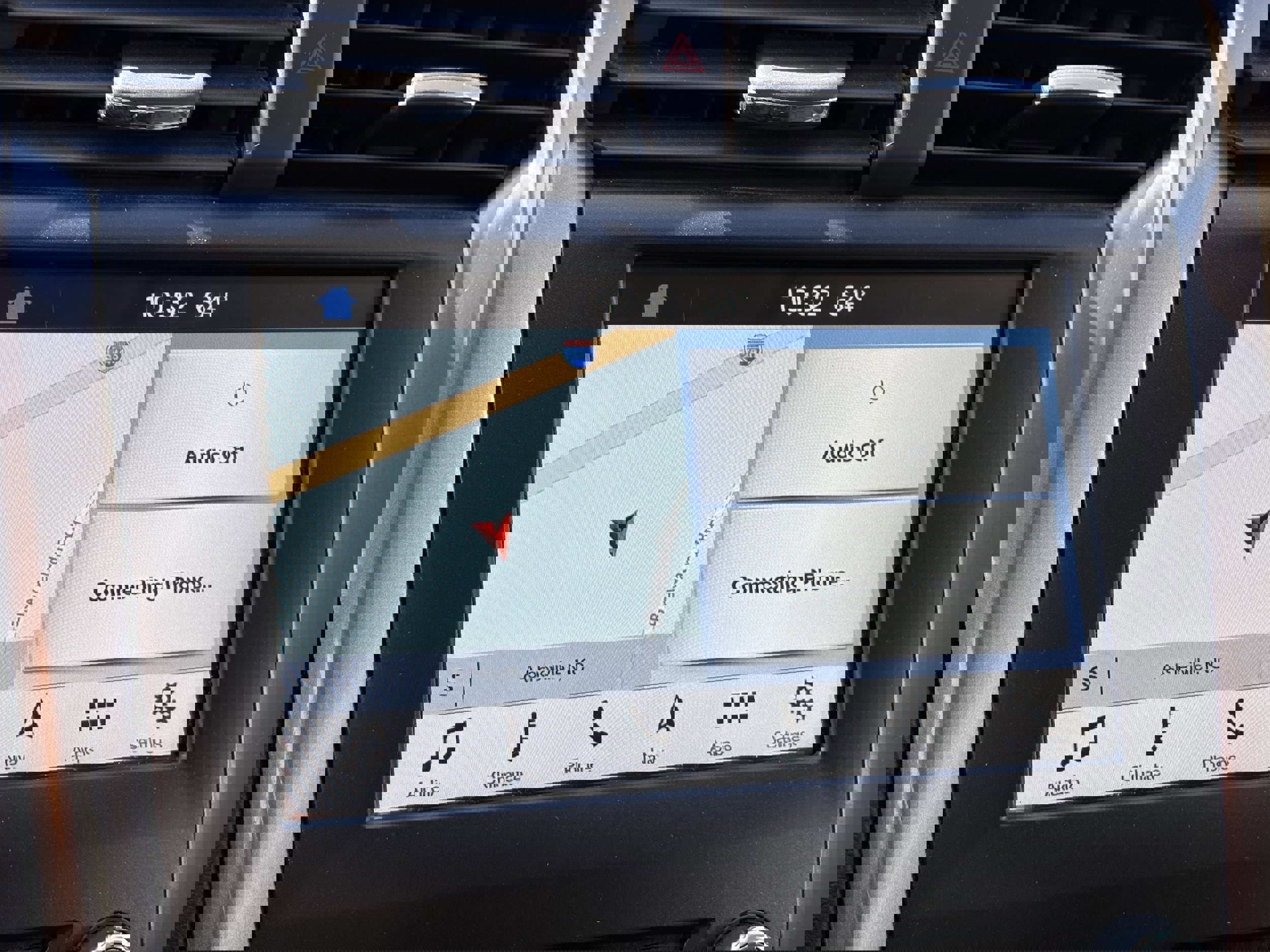 Used 2017 Ford Fusion SE w/ Fusion SE Technology Package image 22