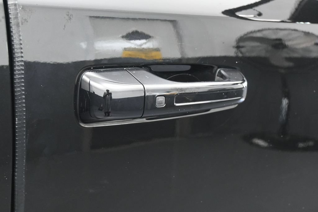 Used 2023 RAM 1500 Laramie RWD image 39