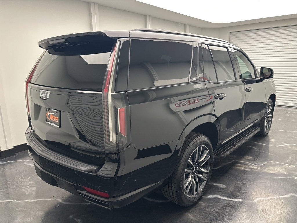 Used 2021 Cadillac Escalade Sport w/ LPO, Illumination Package image 3