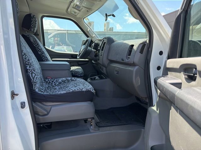 Used 2018 Nissan NV 3500 SV RWD image 16