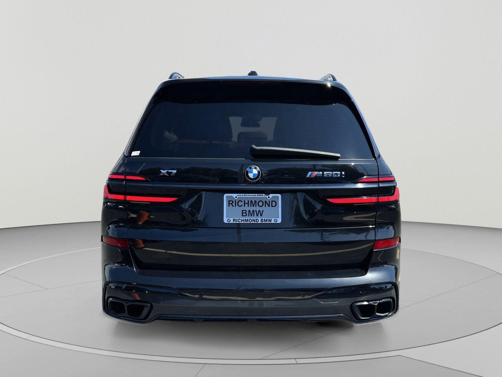 Used 2024 BMW X7 M60i w/ Executive Package AWD/4WD image 4
