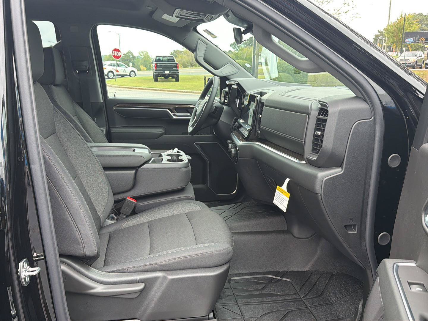 New 2026 Chevrolet Silverado 1500 LT w/ Protection Package AWD/4WD image 13