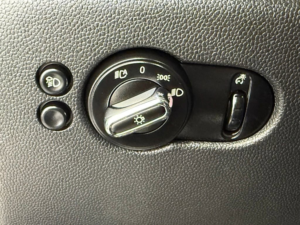 Used 2023 MINI Cooper S w/ Premium Package FWD image 33