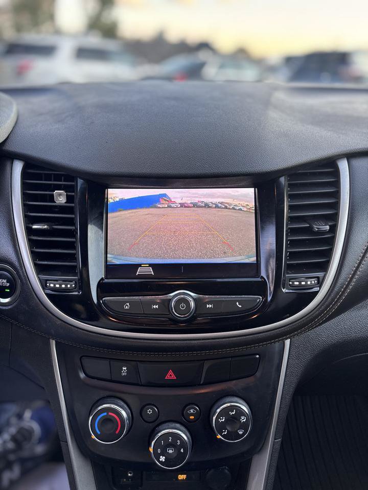 Used 2020 Chevrolet Trax LT AWD/4WD image 10